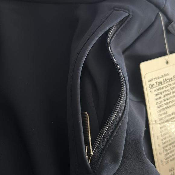 Lululemon On The Move Pant - Picture 4 of 8